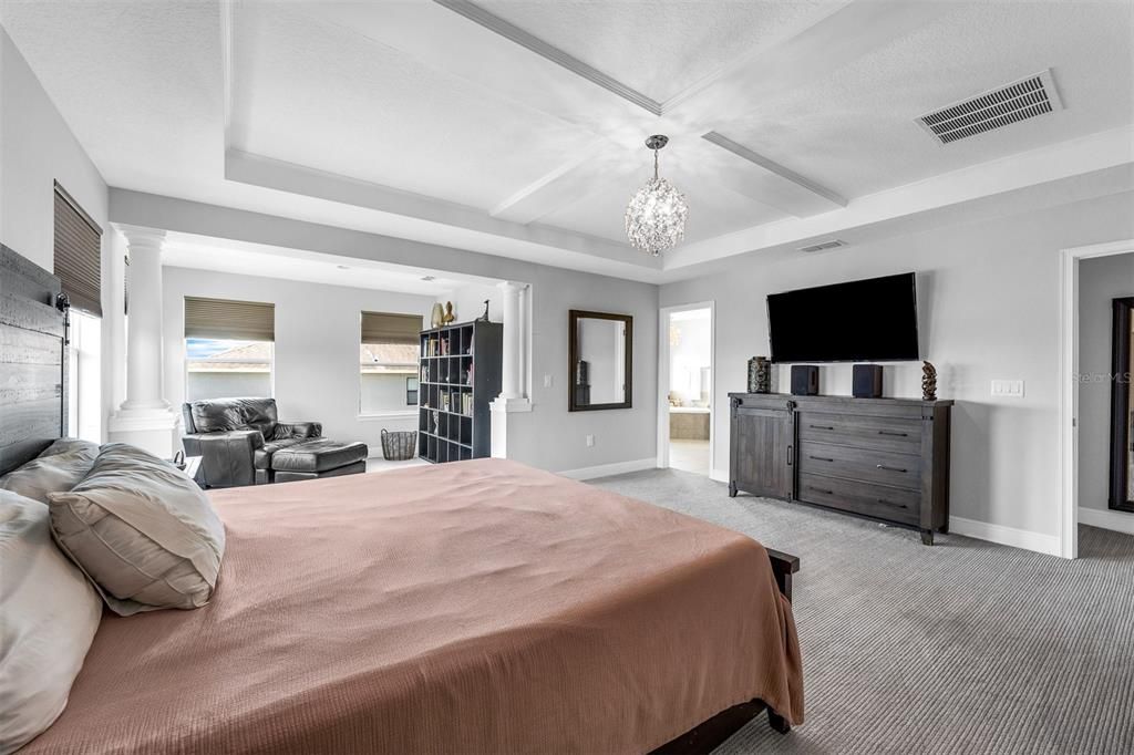 For Sale: $849,900 (6 beds, 4 baths, 3920 Square Feet)