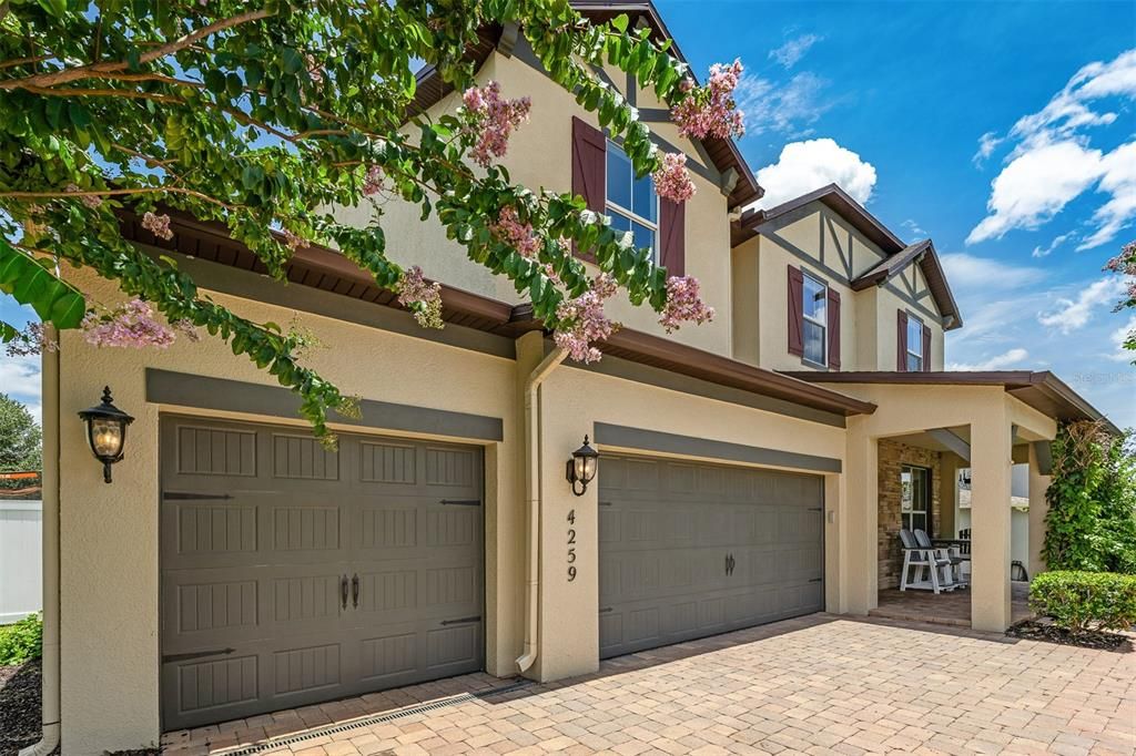 For Sale: $849,900 (6 beds, 4 baths, 3920 Square Feet)