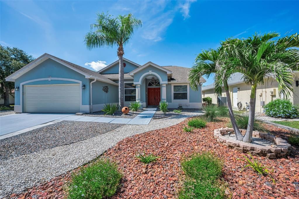 For Sale: $490,000 (4 beds, 2 baths, 1685 Square Feet)