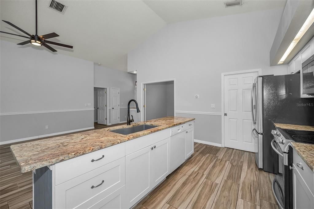 For Sale: $490,000 (4 beds, 2 baths, 1685 Square Feet)