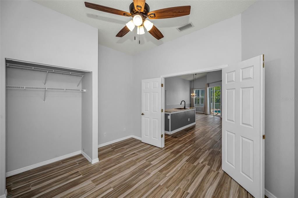 For Sale: $490,000 (4 beds, 2 baths, 1685 Square Feet)