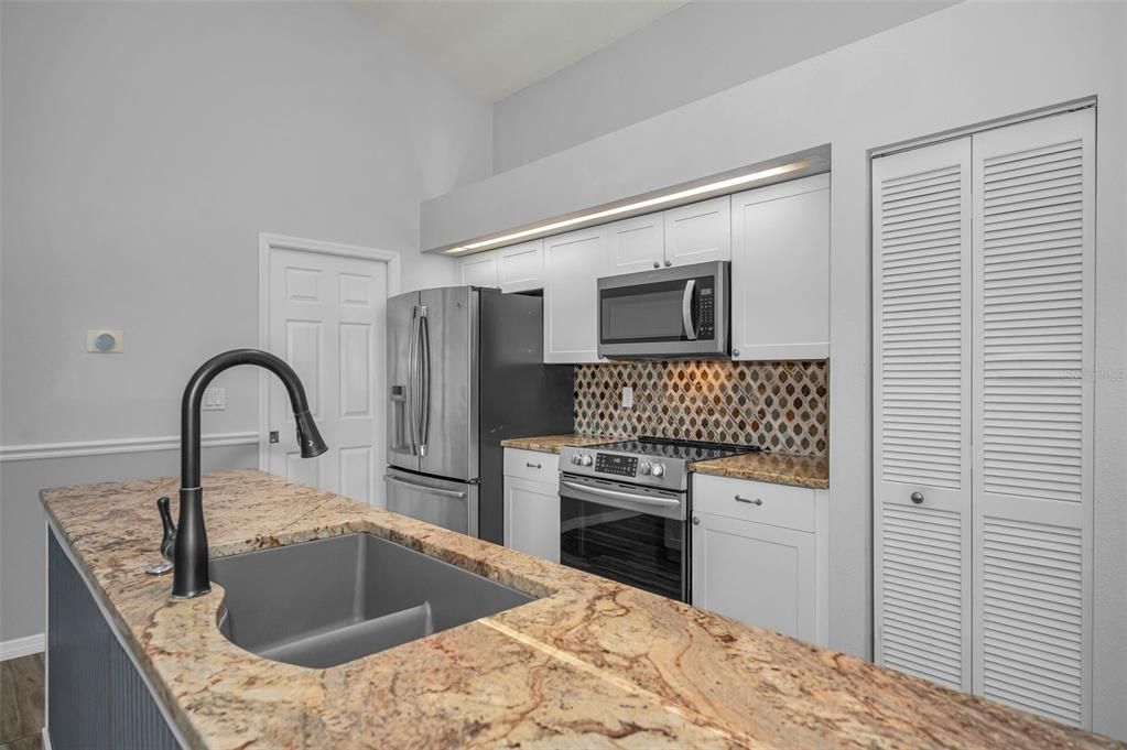For Sale: $490,000 (4 beds, 2 baths, 1685 Square Feet)