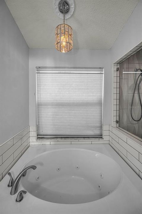 For Sale: $490,000 (4 beds, 2 baths, 1685 Square Feet)