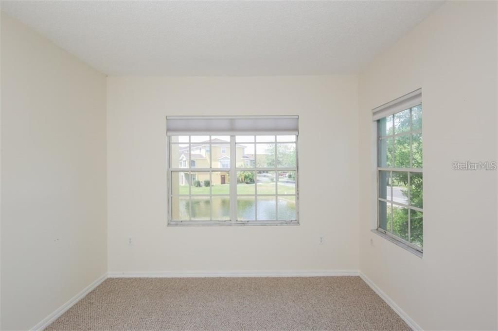 For Rent: $2,100 (3 beds, 2 baths, 1378 Square Feet)