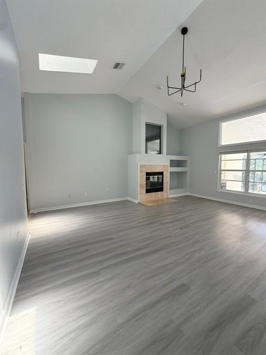 For Rent: $3,500 (4 beds, 2 baths, 2492 Square Feet)