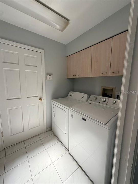 For Rent: $3,500 (4 beds, 2 baths, 2492 Square Feet)