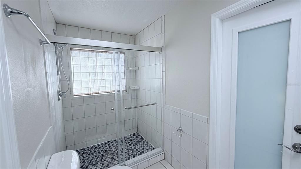 В аренду: $3,000 (4 спален, 2 ванн, 1742 Квадратных фут)