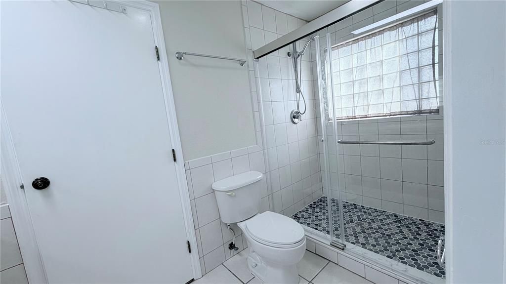 В аренду: $3,000 (4 спален, 2 ванн, 1742 Квадратных фут)