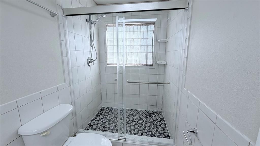 В аренду: $3,000 (4 спален, 2 ванн, 1742 Квадратных фут)