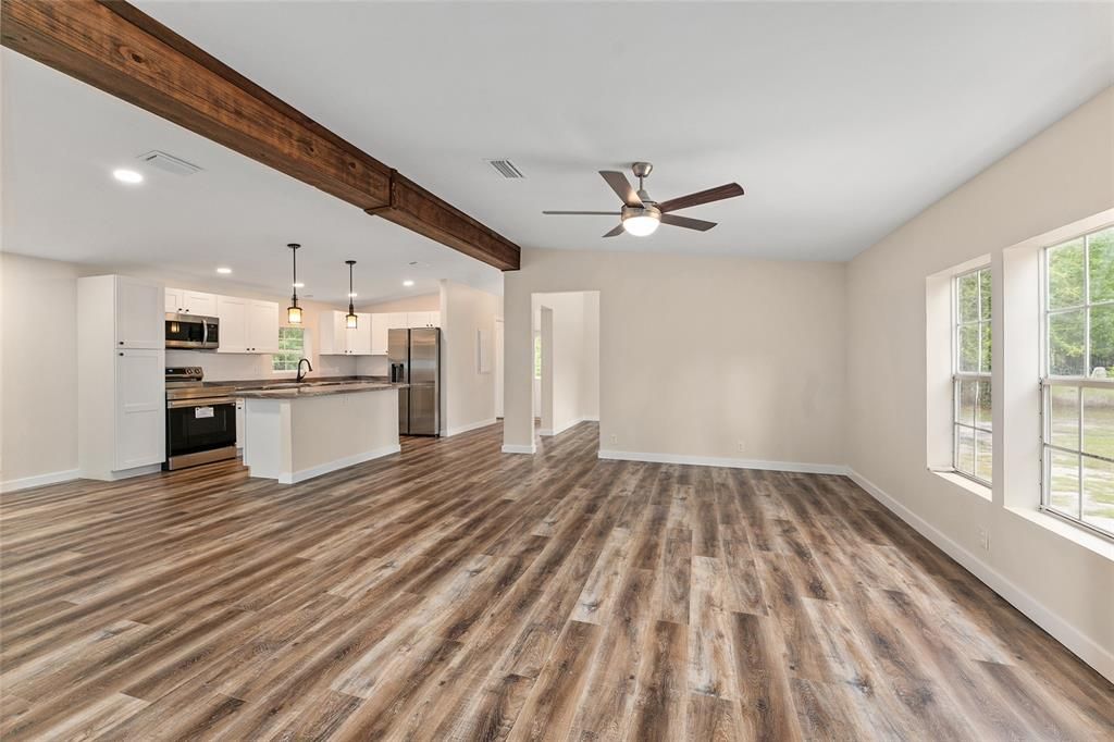 For Sale: $295,000 (4 beds, 2 baths, 1961 Square Feet)