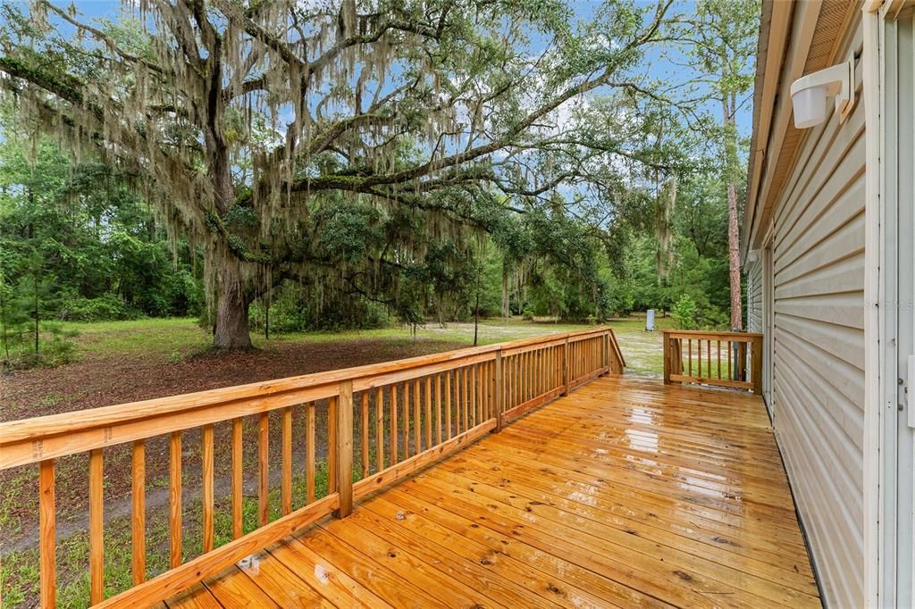 For Sale: $295,000 (4 beds, 2 baths, 1961 Square Feet)