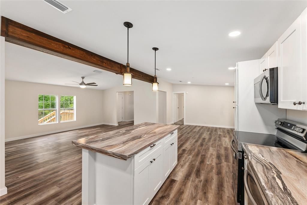 For Sale: $295,000 (4 beds, 2 baths, 1961 Square Feet)