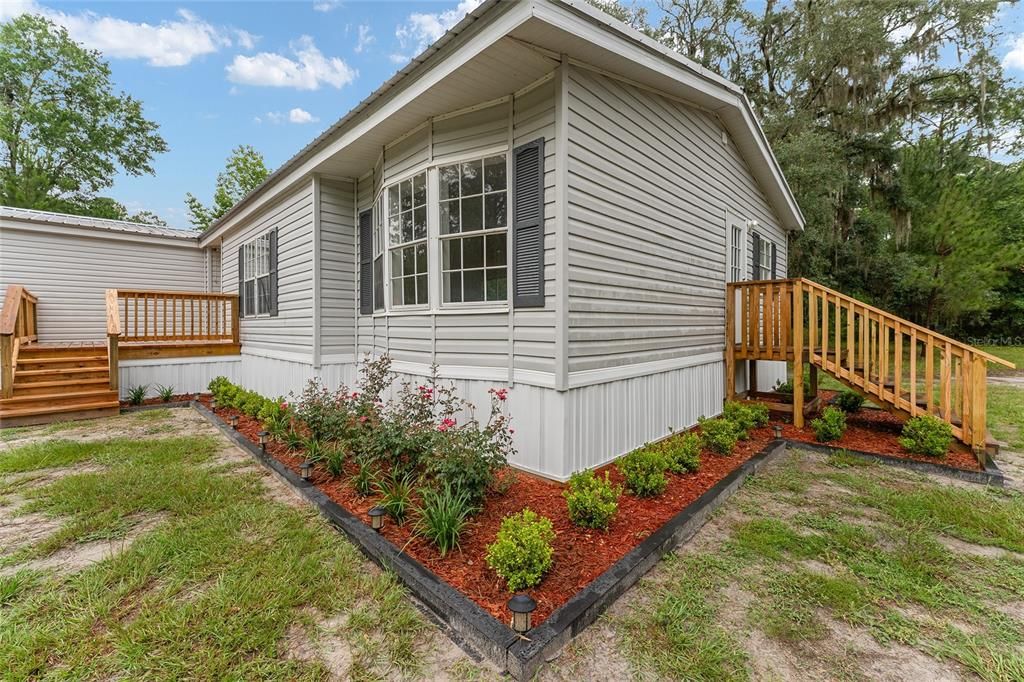 For Sale: $295,000 (4 beds, 2 baths, 1961 Square Feet)