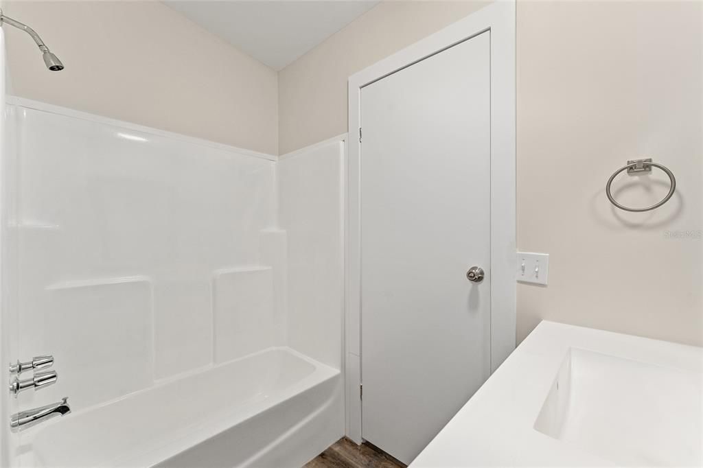 For Sale: $295,000 (4 beds, 2 baths, 1961 Square Feet)