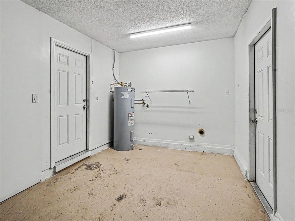 For Sale: $294,900 (3 beds, 2 baths, 1152 Square Feet)