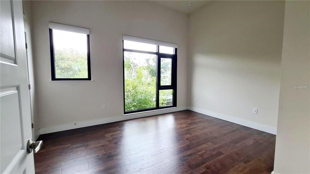 В аренду: $3,500 (2 спален, 2 ванн, 1404 Квадратных фут)