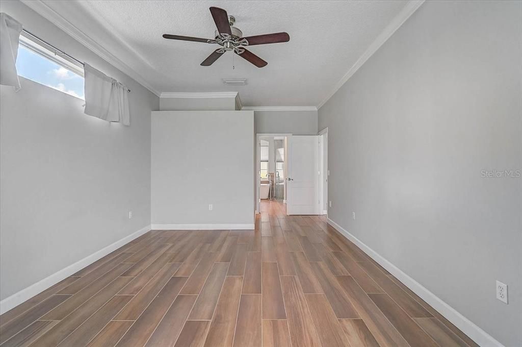 For Sale: $490,000 (3 beds, 2 baths, 1676 Square Feet)