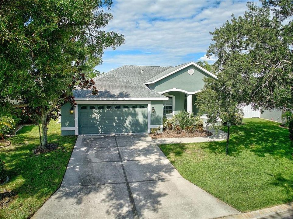 For Sale: $490,000 (3 beds, 2 baths, 1676 Square Feet)