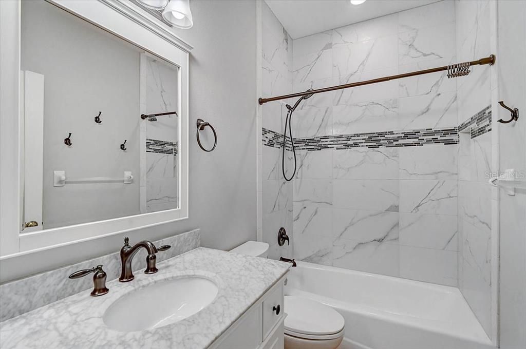 For Sale: $490,000 (3 beds, 2 baths, 1676 Square Feet)