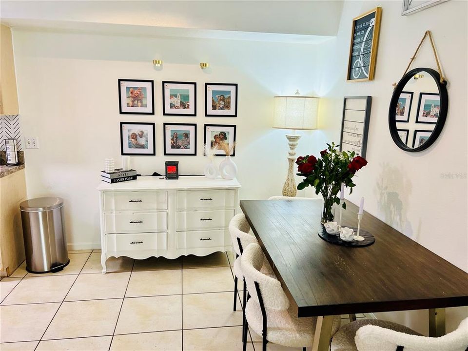 For Sale: $245,000 (2 beds, 2 baths, 1013 Square Feet)