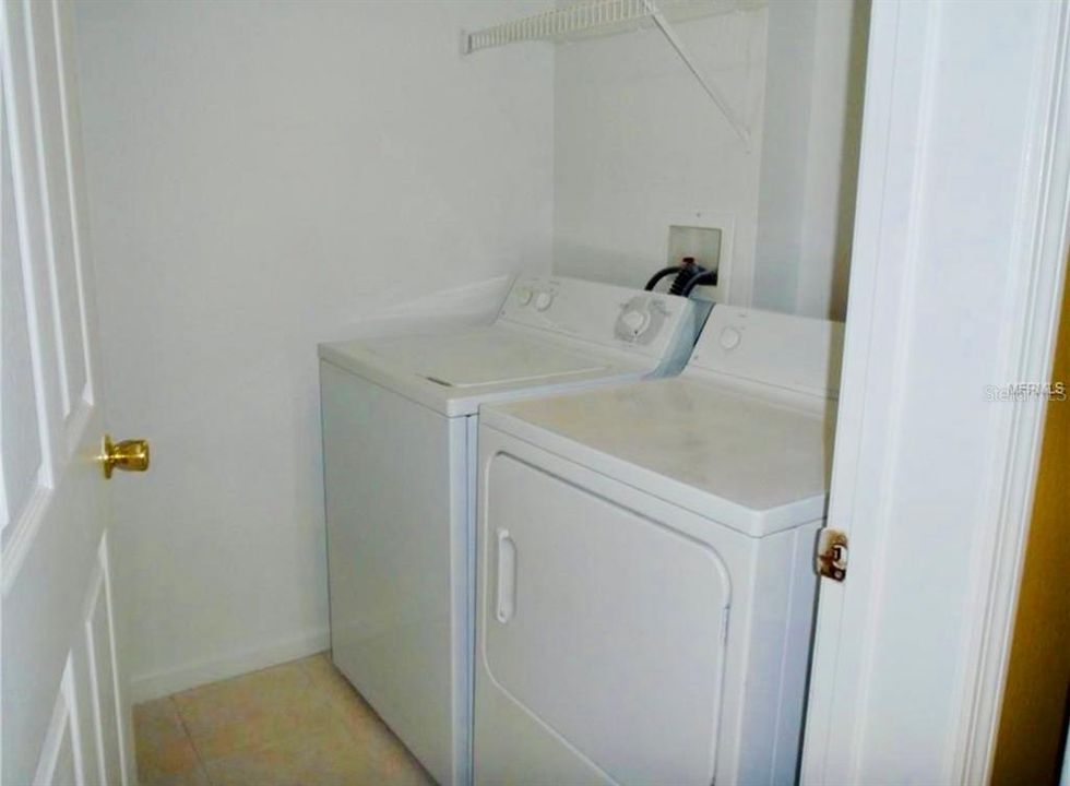 For Sale: $245,000 (2 beds, 2 baths, 1013 Square Feet)