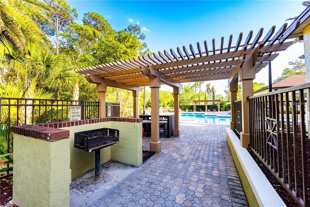 For Sale: $245,000 (2 beds, 2 baths, 1013 Square Feet)