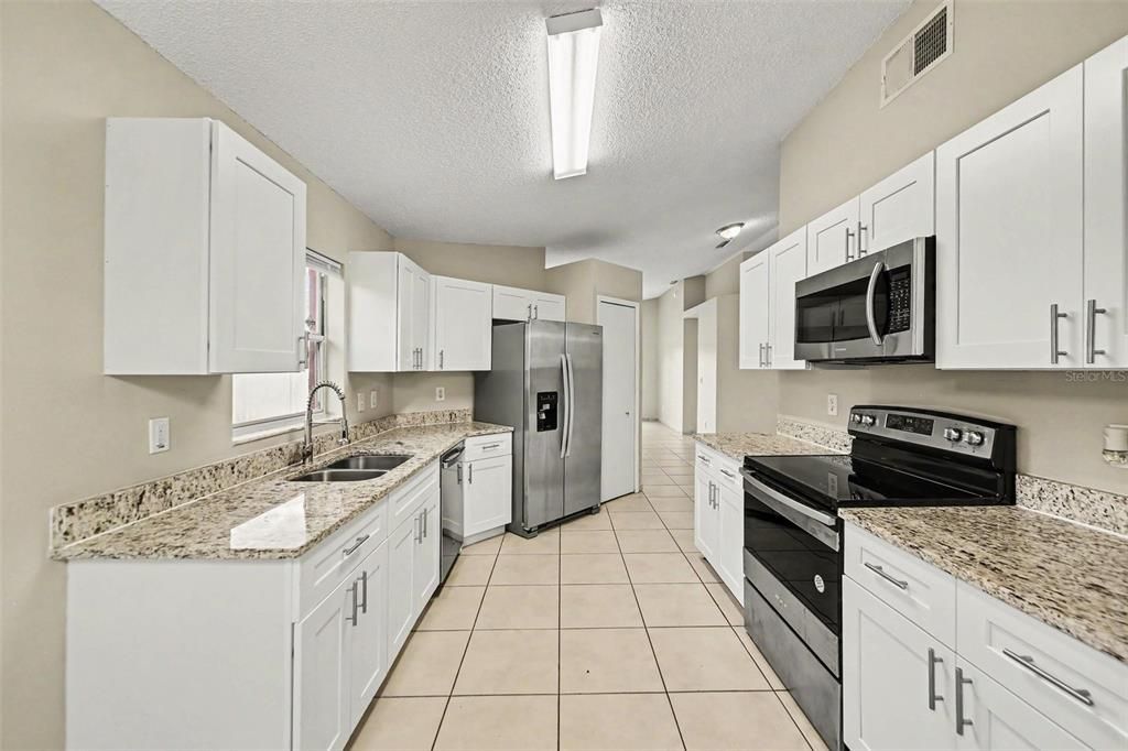 En Venta: $319,900 (3 camas, 2 baños, 1149 Pies cuadrados)