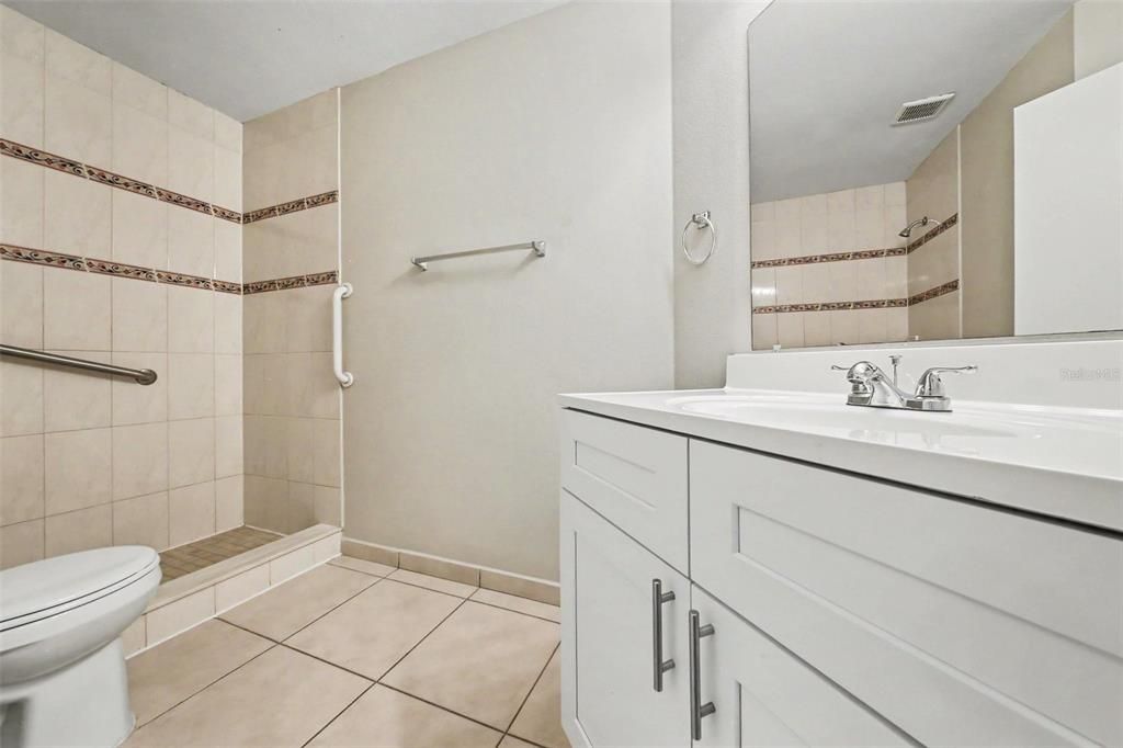 En Venta: $319,900 (3 camas, 2 baños, 1149 Pies cuadrados)