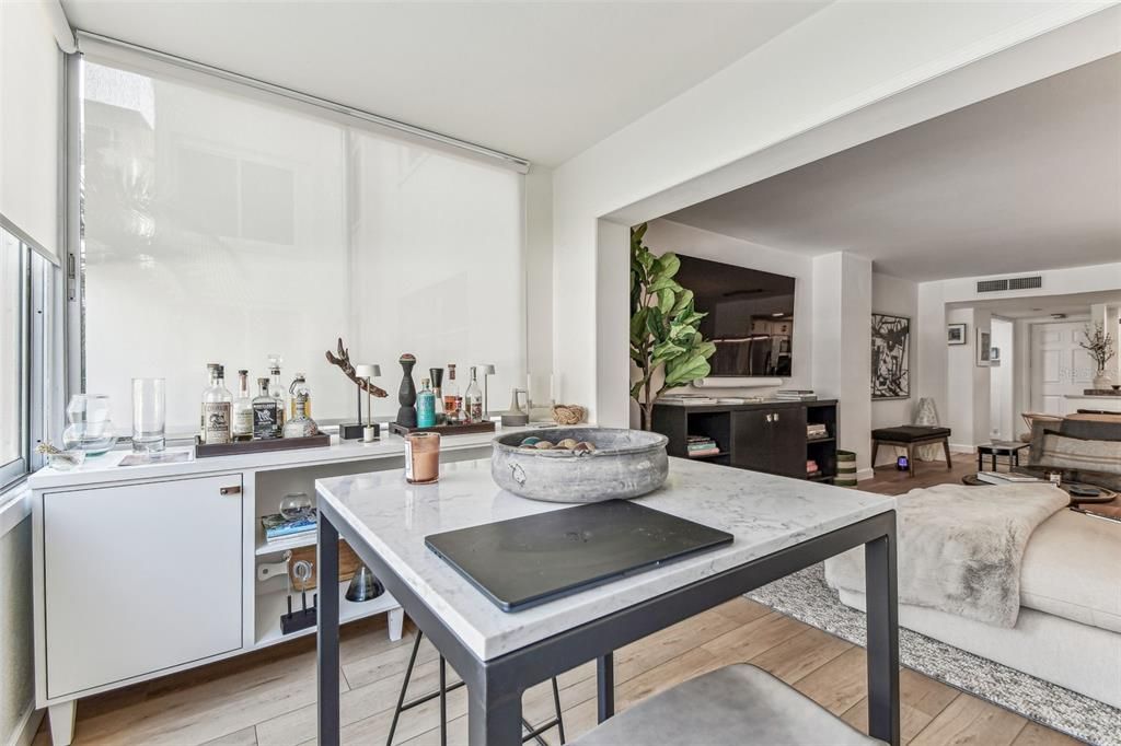 На продажу: $279,900 (1 спален, 1 ванн, 840 Квадратных фут)