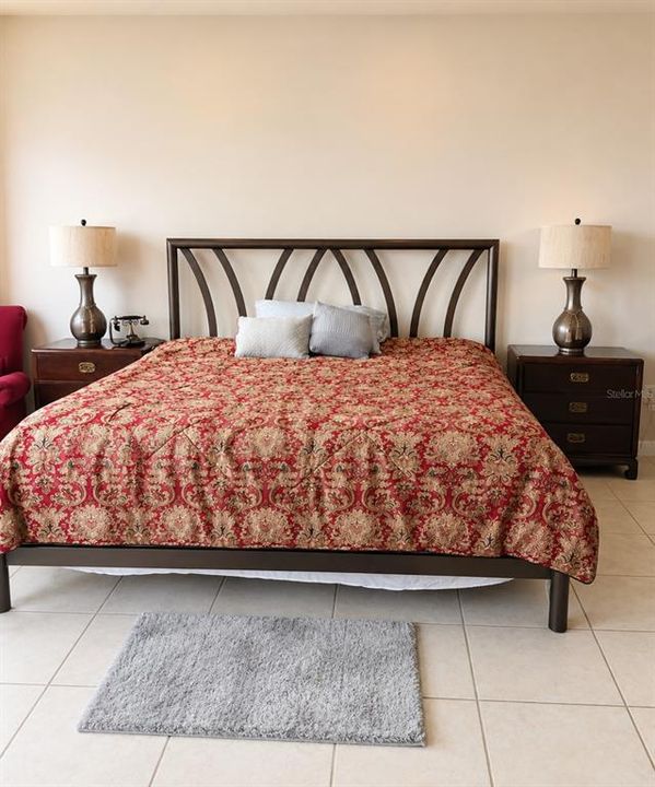 For Rent: $3,450 (3 beds, 2 baths, 2360 Square Feet)