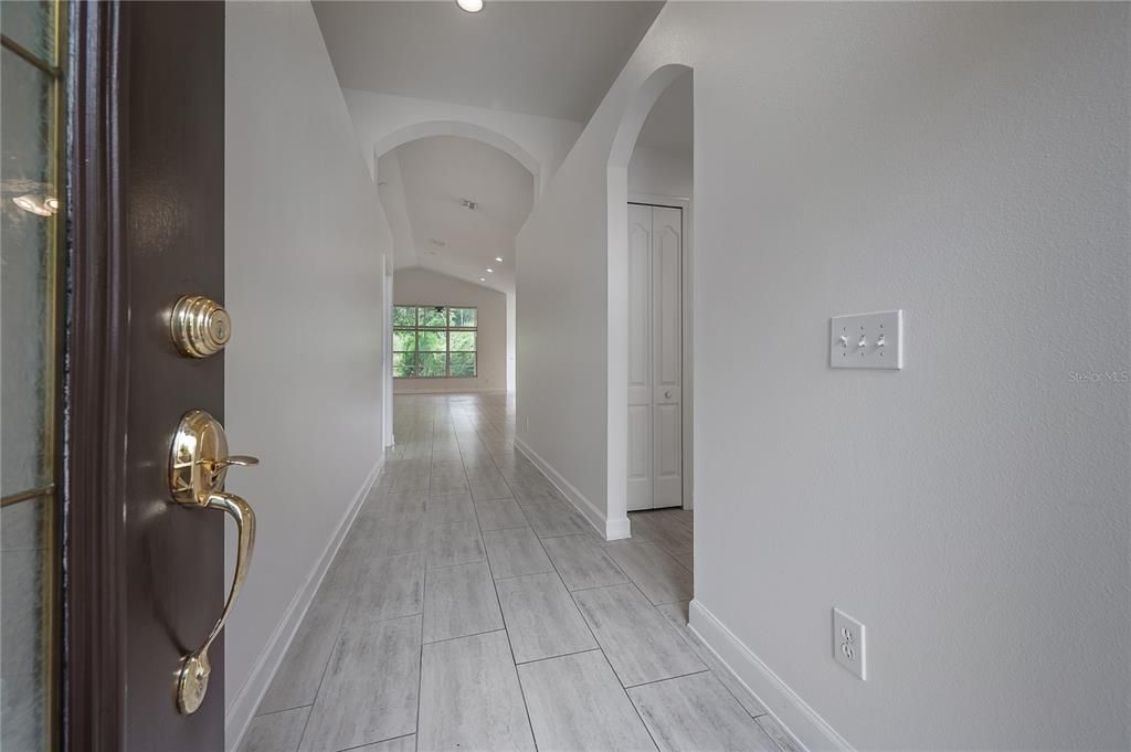 En Venta: $569,000 (3 camas, 2 baños, 2028 Pies cuadrados)