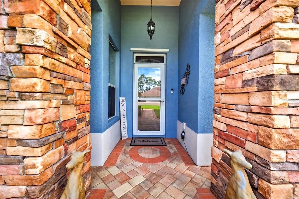 En Venta: $455,000 (3 camas, 2 baños, 2079 Pies cuadrados)