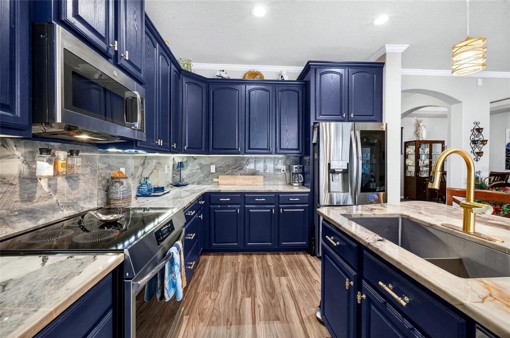 En Venta: $455,000 (3 camas, 2 baños, 2079 Pies cuadrados)