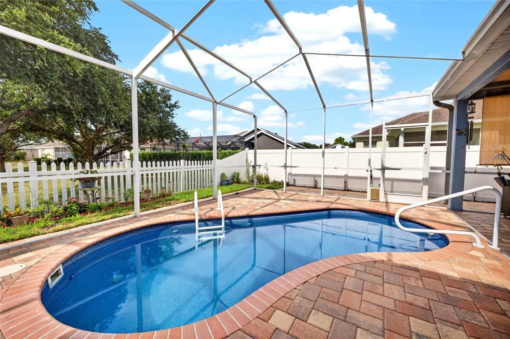 En Venta: $455,000 (3 camas, 2 baños, 2079 Pies cuadrados)