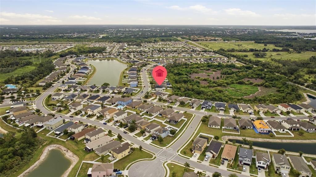 For Sale: $349,900 (3 beds, 2 baths, 2242 Square Feet)