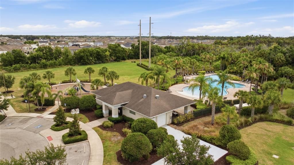 For Sale: $349,900 (3 beds, 2 baths, 2242 Square Feet)