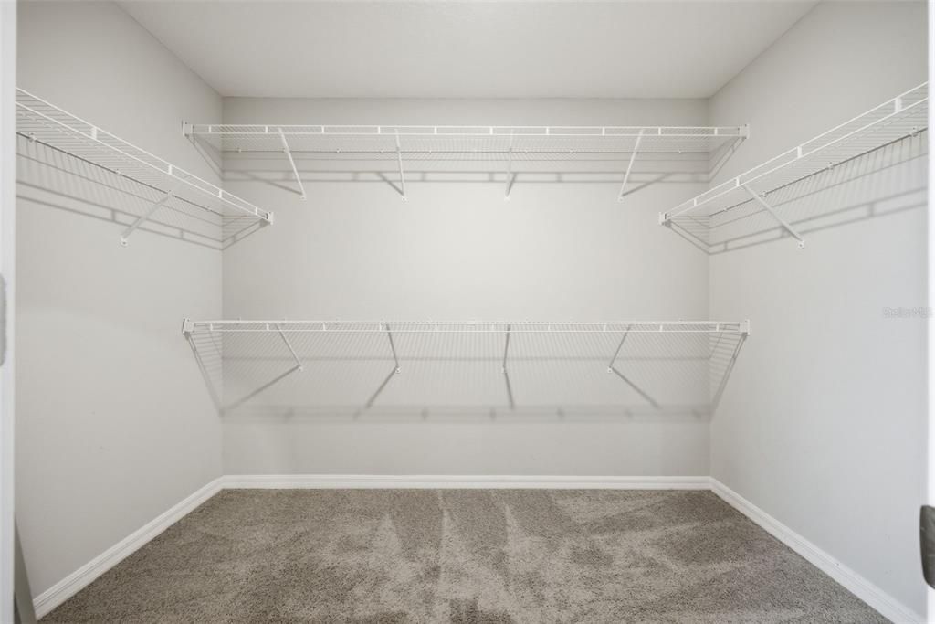 For Sale: $349,900 (3 beds, 2 baths, 2242 Square Feet)