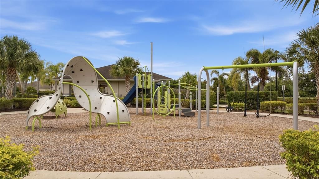 For Sale: $349,900 (3 beds, 2 baths, 2242 Square Feet)