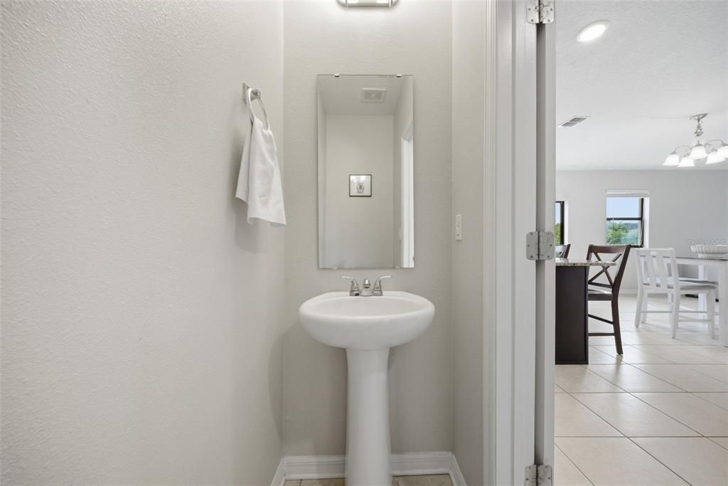 For Sale: $349,900 (3 beds, 2 baths, 2242 Square Feet)