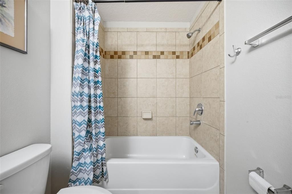 For Sale: $349,900 (3 beds, 2 baths, 2242 Square Feet)