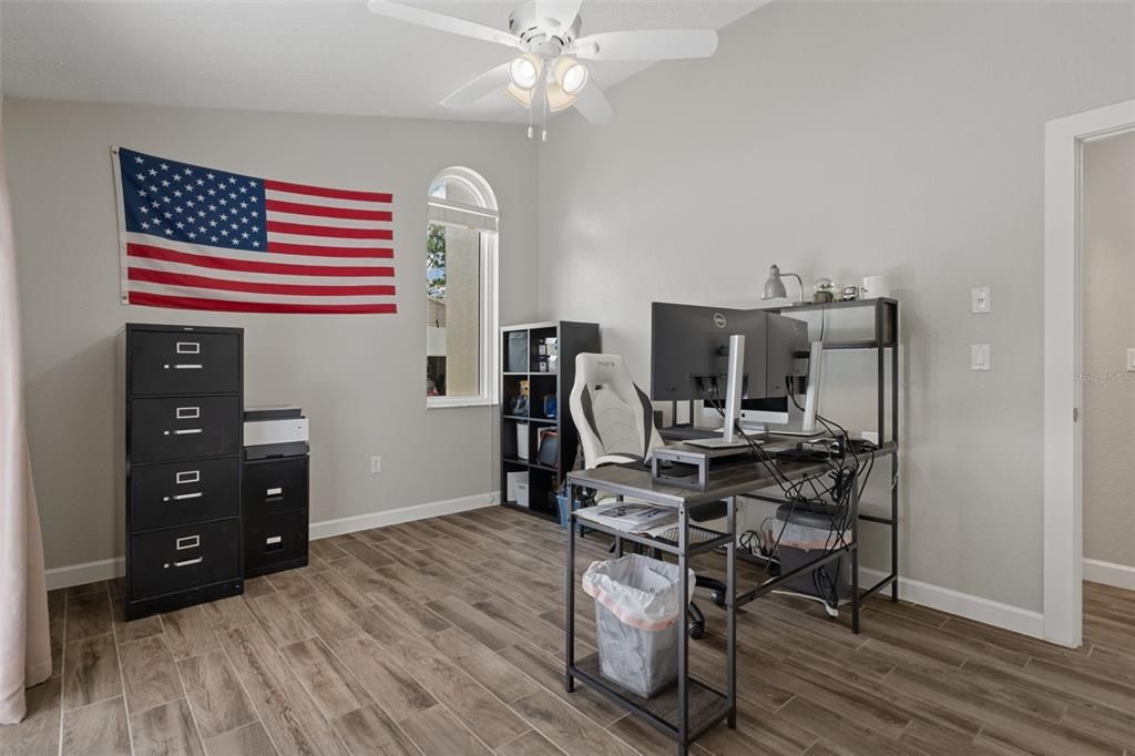 For Sale: $715,000 (5 beds, 2 baths, 3003 Square Feet)