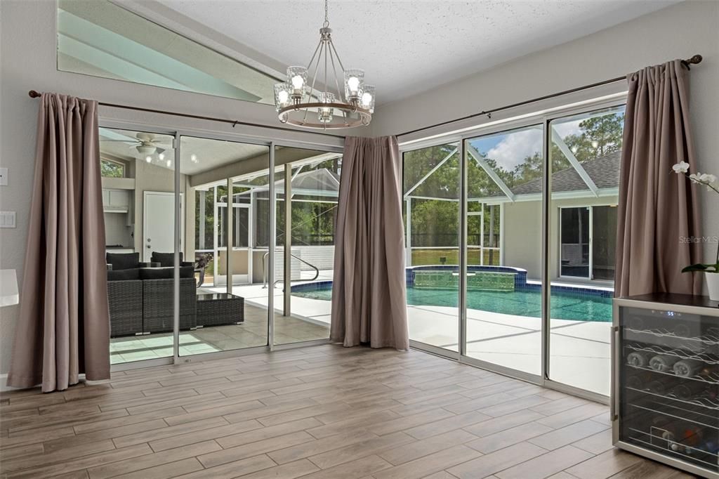 For Sale: $715,000 (5 beds, 2 baths, 3003 Square Feet)