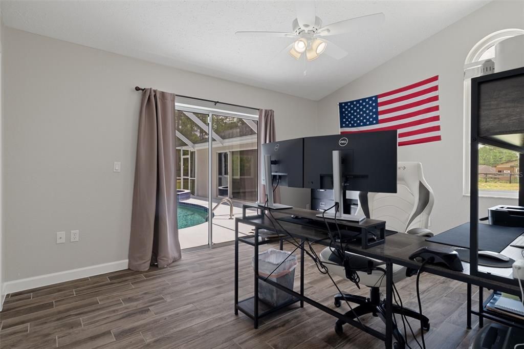 For Sale: $715,000 (5 beds, 2 baths, 3003 Square Feet)