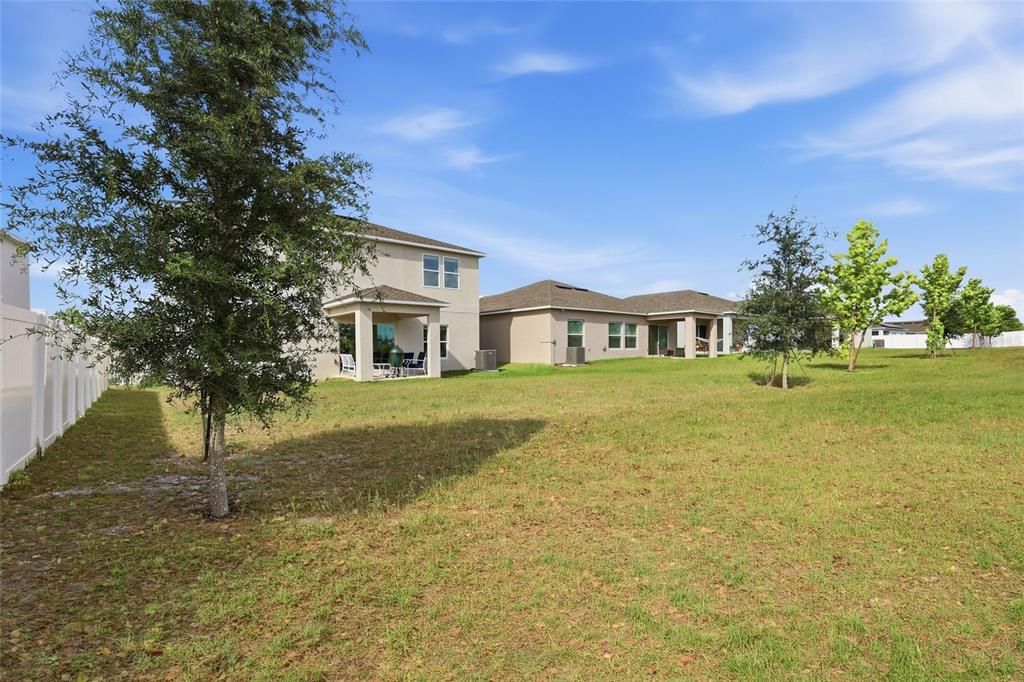For Sale: $500,000 (5 beds, 3 baths, 2765 Square Feet)