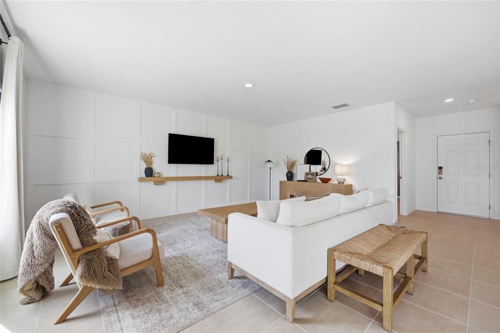 For Sale: $500,000 (5 beds, 3 baths, 2765 Square Feet)