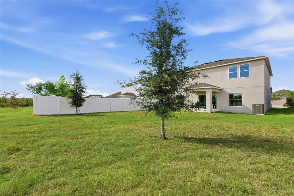 For Sale: $500,000 (5 beds, 3 baths, 2765 Square Feet)