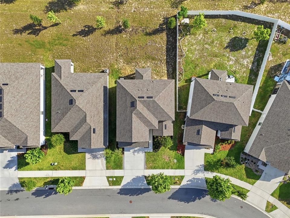 For Sale: $500,000 (5 beds, 3 baths, 2765 Square Feet)