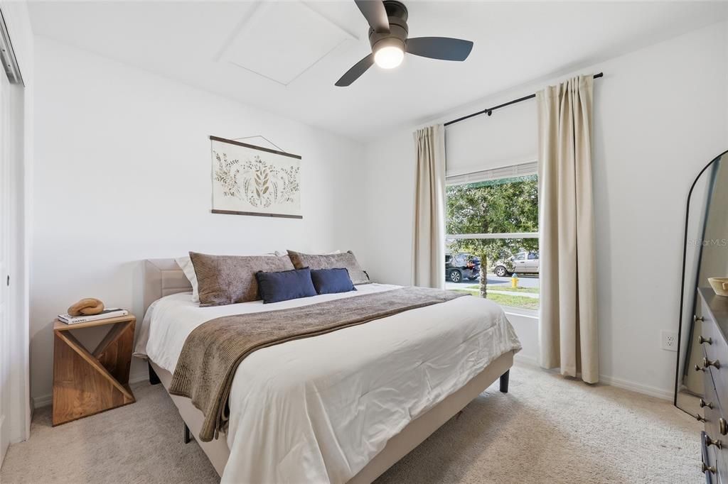 For Sale: $500,000 (5 beds, 3 baths, 2765 Square Feet)