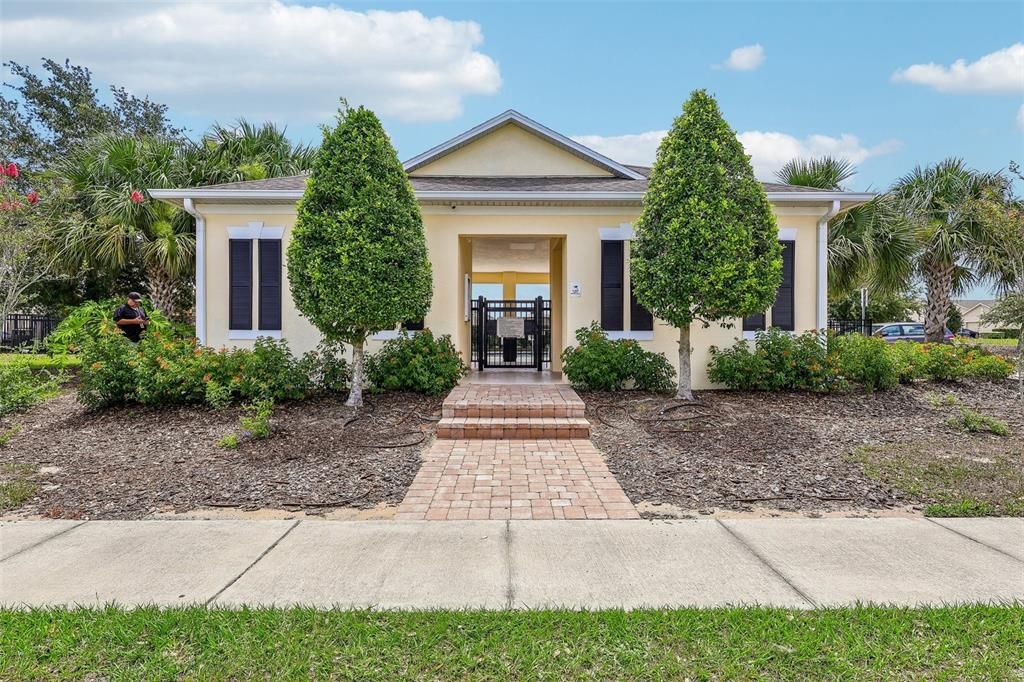 For Sale: $360,000 (4 beds, 2 baths, 1841 Square Feet)