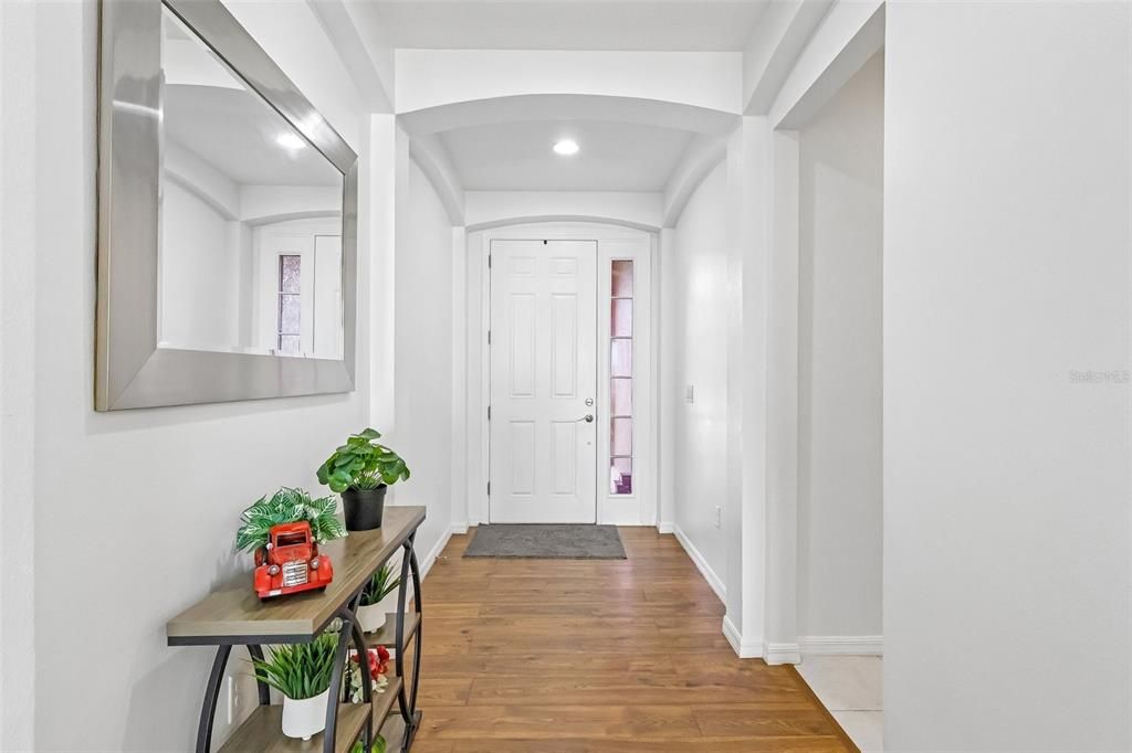 For Sale: $360,000 (4 beds, 2 baths, 1841 Square Feet)